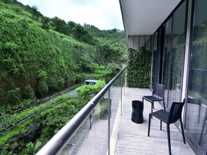 Property grounds - Oxford Golf and Country Club (Pune)