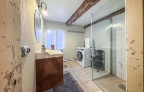 Shower - Amazing apartment in Råå with kitchen (Råå)