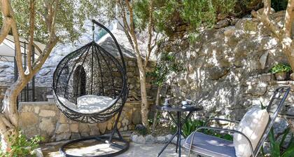 Awesome home in Podstrana