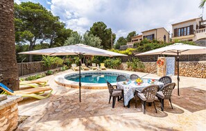 Outdoor dining - 3 bedroom awesome home in Porto Petro (Porto Petro)