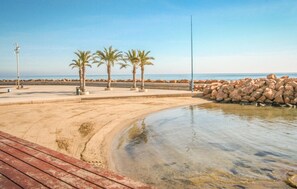 Plage à proximité, pêche sur place