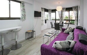 TV - Cozy apartment in Torrevieja with house sea view (Torrevieja)