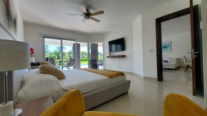 2 habitaciones, escritorio, tabla de planchar con plancha y wifi gratis 