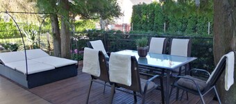 Holiday home with pool and internet