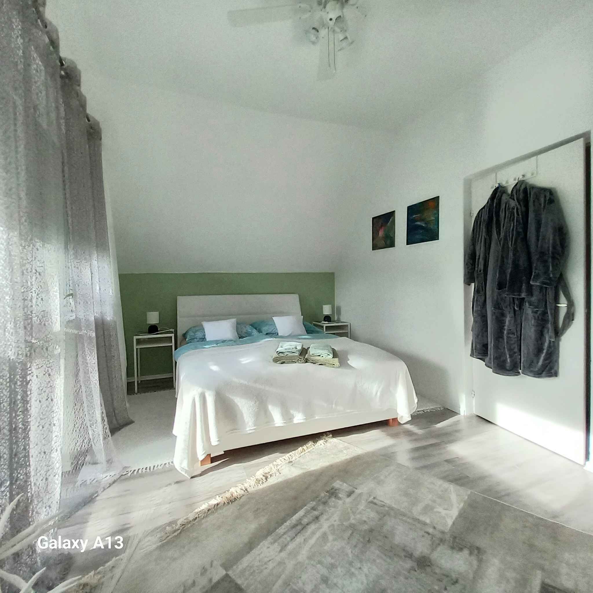 3 makuuhuonetta, Wi-Fi