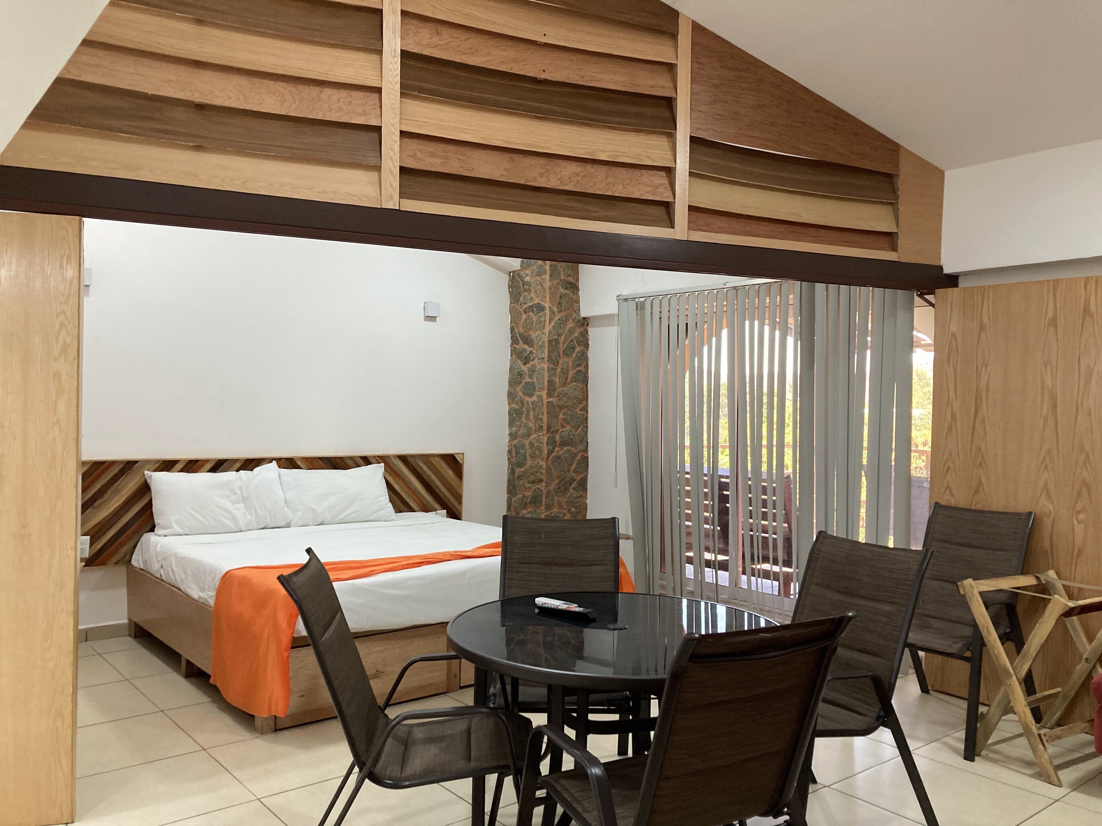 2 bedrooms, free WiFi