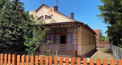 Holiday home only 180 m from the beach