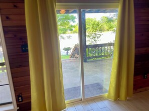 Interior - Trinity Chalet, Lakefront  Downstairs Home w/, Covered Patio! Sleeps 3 (Trinity)