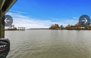 Beach - Trinity Chalet, Lakefront  Downstairs Home w/, Covered Patio! Sleeps 3 (Trinity)