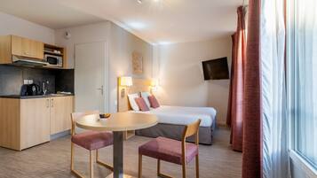 In-room safe, free WiFi