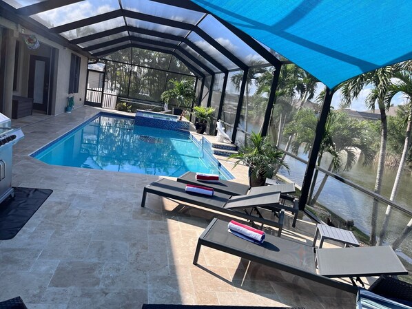 Outdoor pool, a heated pool