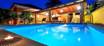 Villa avec piscine et climatisation