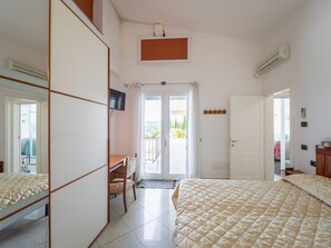 8 Schlafzimmer, Reisekinderbett, kostenloses WLAN
