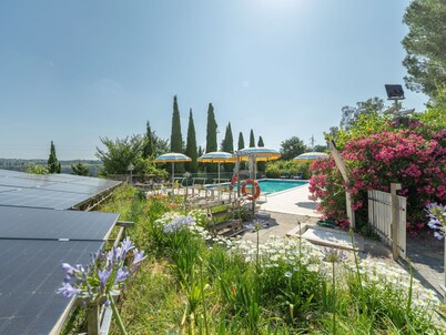 Beautiful  villa with WIFI, A/C, private pool, hot tub, TV, terrace, pets allowed and panoramic ...