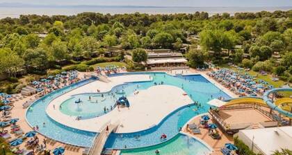 Mobile Home Puinen bungalow Villaggio Europa