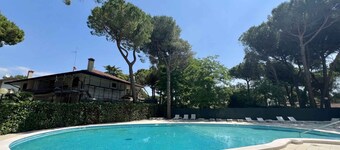 Ferie leilighet med basseng