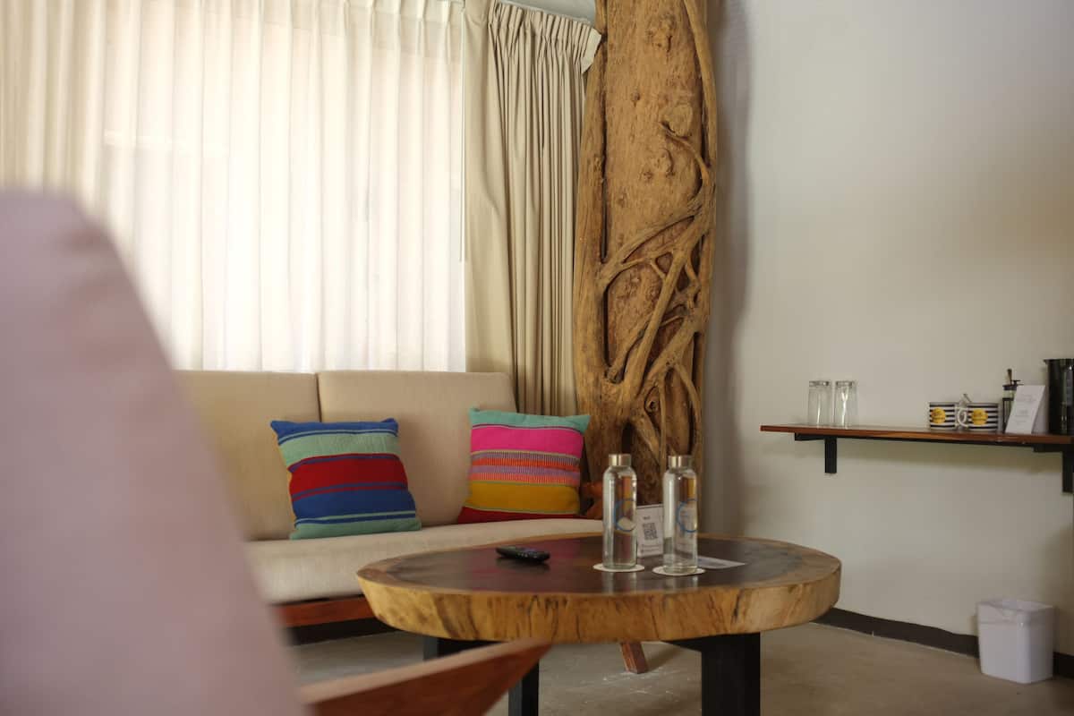 Familie bungalow | Hypoallergeen beddengoed, donzen dekbedden, een minibar
