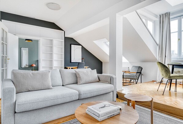 テレビ、ステレオ