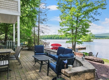 Patio seating with gorgeous views!