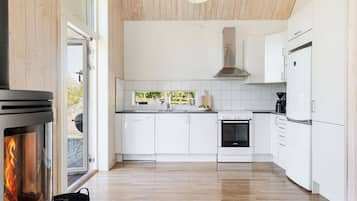 Fridge, microwave, oven, cookware/dishes/utensils