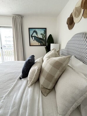 2 bedrooms, iron/ironing board, travel cot, free WiFi