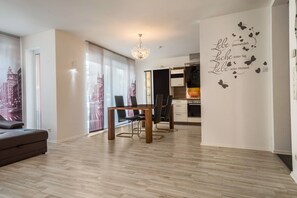 Dining - Familien-Apartment 6 near the shore of Lake Constance with Terrace & Wi-Fi (Meersburg)