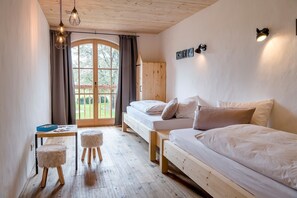 2 Schlafzimmer, Bügeleisen/Bügelbrett, Internetzugang, Bettwäsche