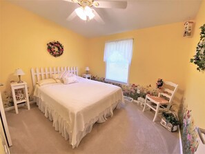 3 bedrooms, iron/ironing board, WiFi, bed sheets