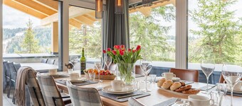 Stunning luxury lodge with panoramic views