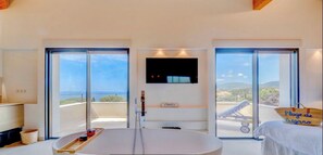 6 chambres, fer et planche à repasser, Wi-Fi gratuit, draps fournis