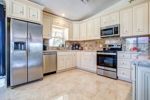 冰箱、微波炉、洗碗机、茶具/咖啡用具