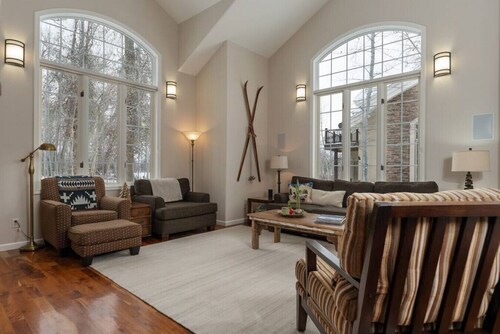 Woodland Townhome -Ski Hill Rd