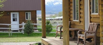 Pet Friendly Darby Cabin