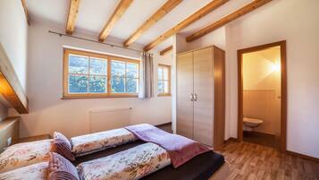 2 Schlafzimmer, Bügeleisen/Bügelbrett, kostenloses WLAN, Bettwäsche