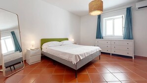 1 bedroom, WiFi, bed sheets - Palermo Blu   Palazzo Massimo   Puccini (Palermo)