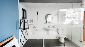 Regadera, regadera tipo lluvia, amenidades de baño gratuitas