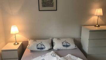 2 slaapkamers, reisbedje, wifi, beddengoed