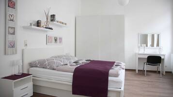 1 Schlafzimmer, Reisekinderbett, WLAN, Bettwäsche