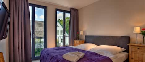 2 間睡房、可攜式嬰兒床、Wi-Fi、床單