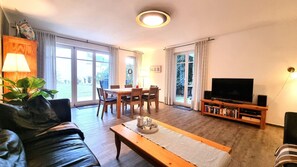 TV - Apartment, Herrmann, Apt 39, Zinnowitz -. "Residenz-Bellevue" exclusive holiday homes (Zinnowitz)