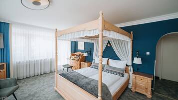 1 Schlafzimmer, Zimmersafe, Schreibtisch, Reisekinderbett