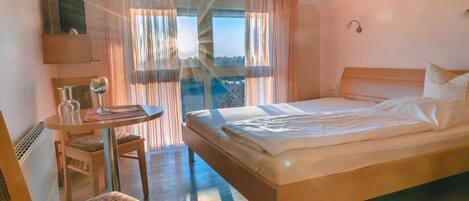 1 bedroom, bed sheets