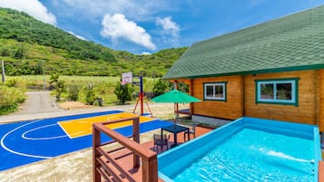 Piscina stagionale all'aperto