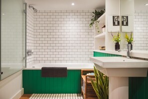 Bathtub, designer toiletries