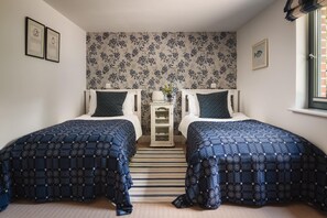 2 bedrooms - Plum Guide - Wild Heather (Holsworthy)