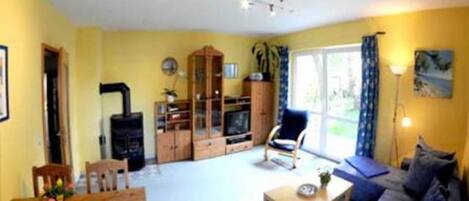 Televisor i llar de foc