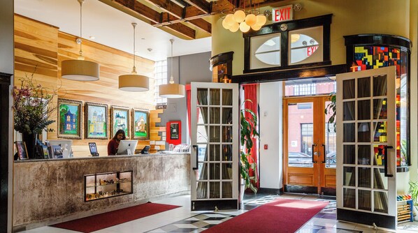 Lobby - Plum Guide - Boxed Art (Brooklyn)