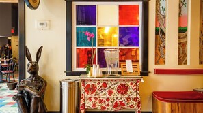 Interior - Plum Guide - Boxed Art (Brooklyn)