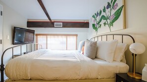 2 bedrooms, iron/ironing board