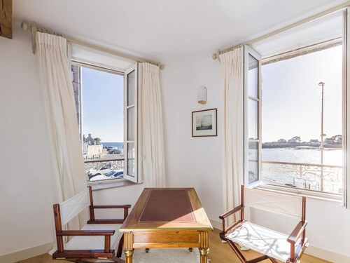 Renovated townhouse, charm and comfort in Saint-Denis-le-Vêtu